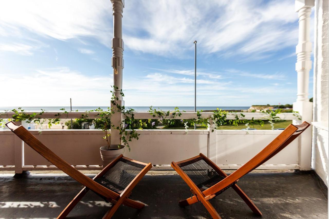 A View Of The Bay- Panoramic Sea Views- Sleeps 4 Appartement Westgate-on-Sea Buitenkant foto